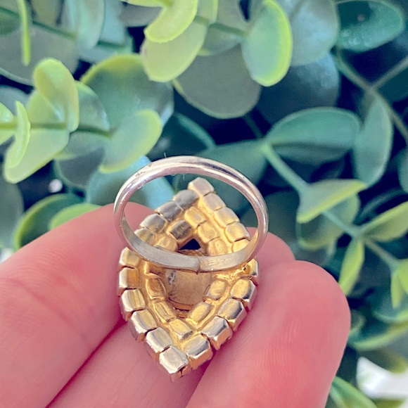 Vintage Fraternal Order of Eagles FOE Women's Costume Jewelry Rhinestone Ring - Picture 3 of 5